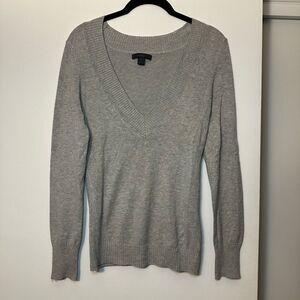 Express Women’s V Neck Ribbed Panel Sweater Gray Metallic Medium GUC